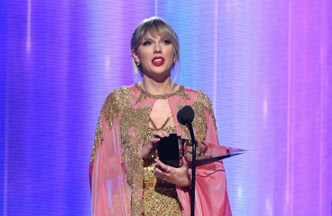Taylor Swift confessa di aver avuto un disturbo alimentare: 'Non mangiavo nulla'