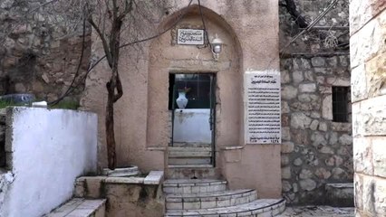 Yahudi yerleşimciler Kudüs'te bir camiyi ateşe verdi (1)
