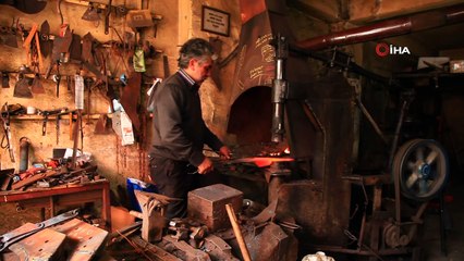 Demirle geçen bir ömür...Artık çırak bulamıyoruz