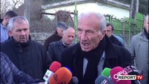 Report TV -Punonjësit e stacionit të ujësjellësit në Fier në protestë