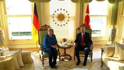 "Riesenproblem": Merkel will Türkei bei Flüchtlingen unterstützen