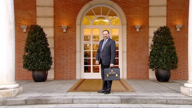 Ábalos admite ahora un saludo forzado con Delcy Rodríguez