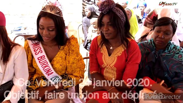 Déplacés internes de Pazaani Miss Burkina fait des dons