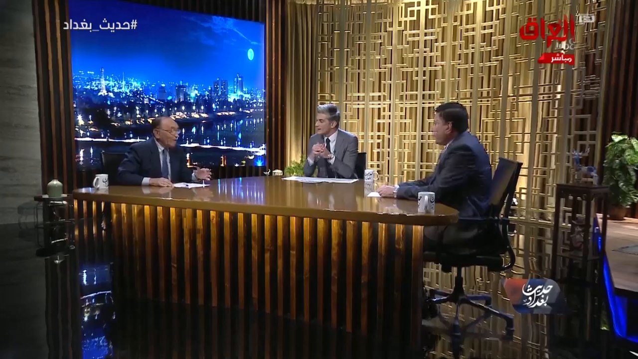 الإعلامي هاشم حسن لماذا يذهب رئيس الجمهورية لبلد خارجي وسط الأزمة الحالية؟