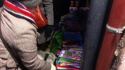 Des manuels scolaires pour un candidat aux municiaples à Thonon