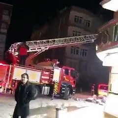 Elazığ'da bazı binalar yıkıldı!