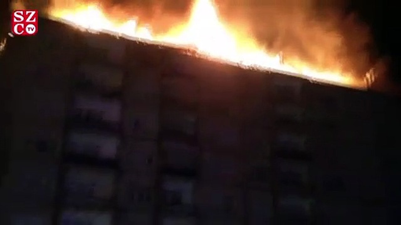 Elazığ'da deprem sonrası doğal gaz patlaması ya...