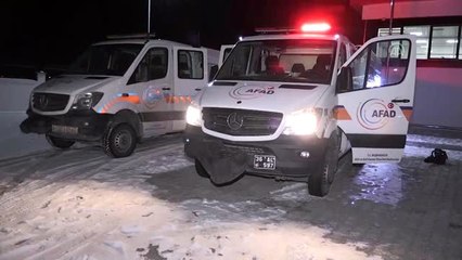 Download Video: Doğu Anadolu'da kurtarma ekipleri, deprem nedeniyle Elazığ'a gönderildi - KARS