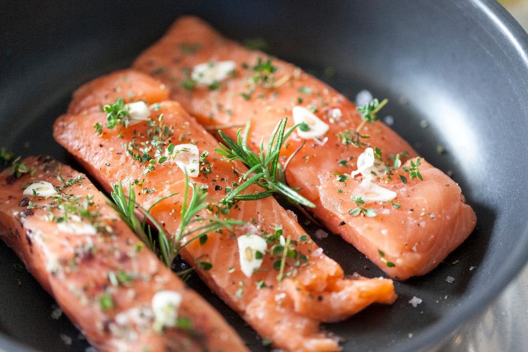 Here’s a Foolproof Two-Step Way to Cook Fish