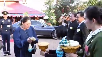 พระองค์เจ้าสิริภาจุฑาภรณ์ ทรงติดตามความคืบหน้าการติดตั้งภาพจิตรกรรมฝาผนังอุโบสถวัดจันทร์ จ.เชียงใหม่