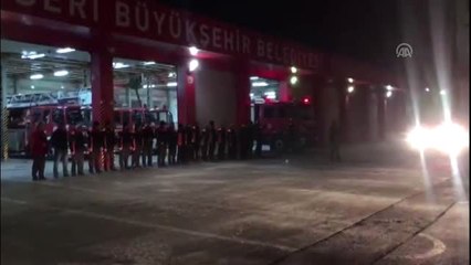 Kayseri'den Elazığ ve Malatya'ya arama kurtarma ekibi gönderildi