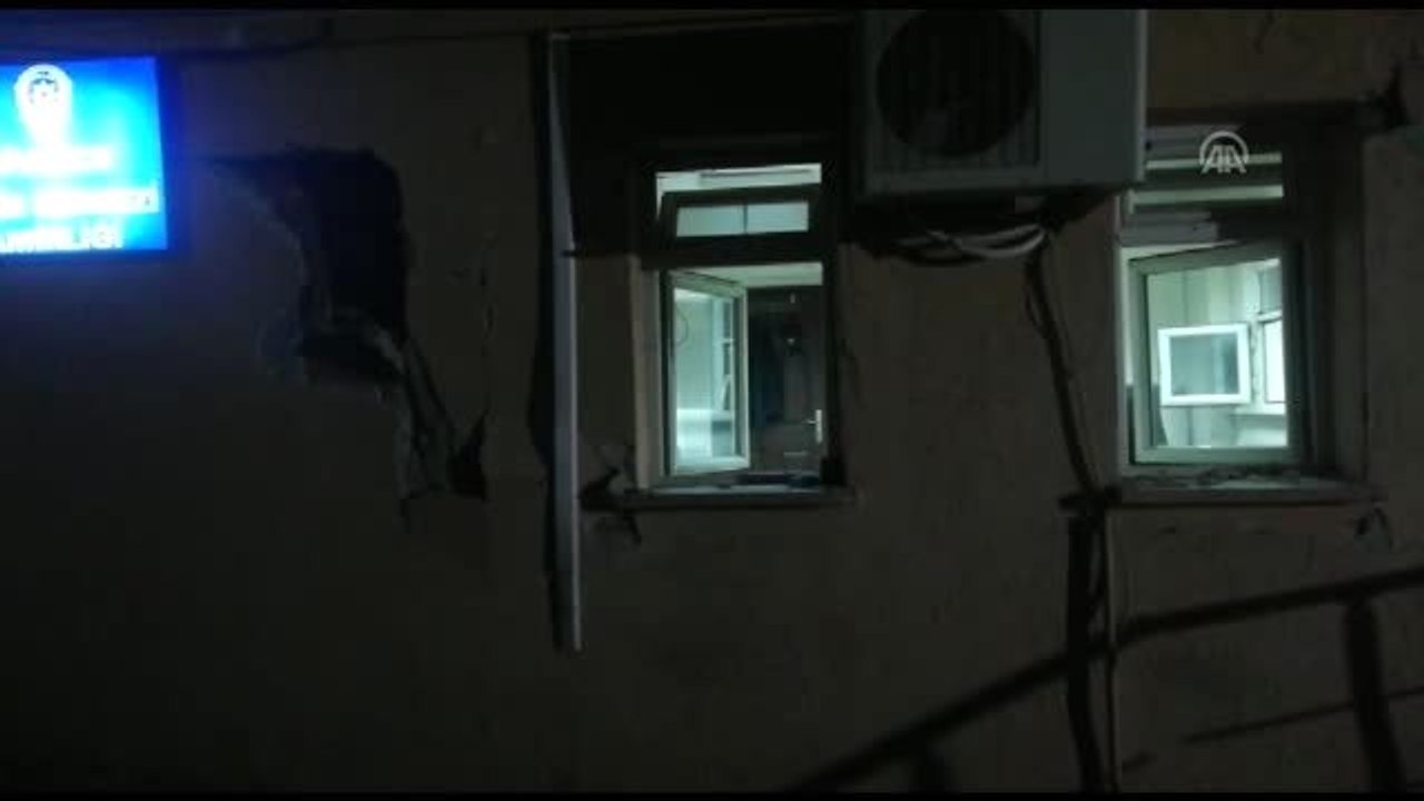 Elazığ'da 6.8 büyüklüğünde deprem - Sivrice Kaymakamlığı ve Emniyet Müdürlüğü binası