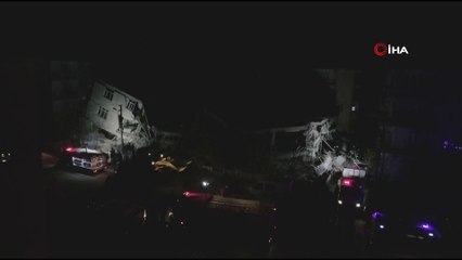 Elazığ merkez Sünsürü mahallesinde enkaz altındakileri kurtarma çalışmaları havadan görüntüledi