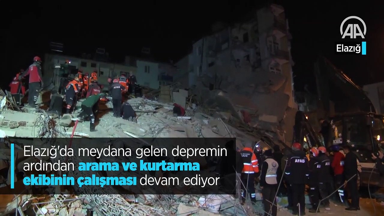 Elazığ'da arama ve kurtarma çalışmaları devam ediyor