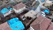 Doğanyol'da depremin verdiği hasar gün ağarınca ortaya çıktı... Doğanyol'da yıkılan evler havadan görüntülendi