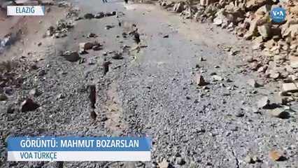 Elazığ'daki Deprem Yollarda Yarıklar Oluşturdu