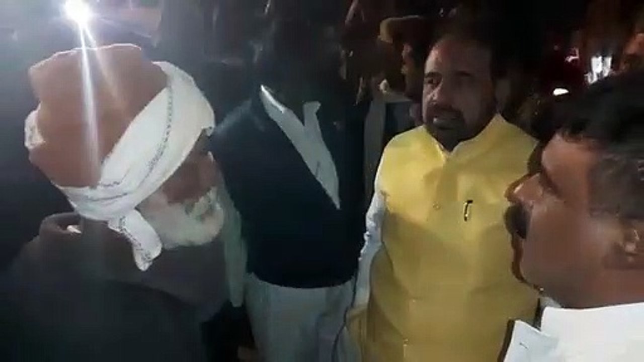 धनप्रसाद के परिजनों से मिले नेता प्रतिपक्ष, सरकार से की मुआवजे की मांग