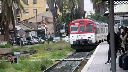 Automotor S-592 en el Carmen. #fotoferroviaria #frikitrenes #trainspotters