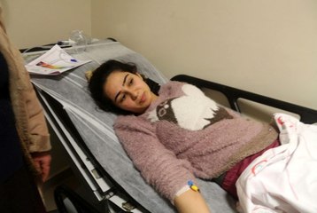 Deprem anında 2 kattan atlayan genç kız o anları anlattı