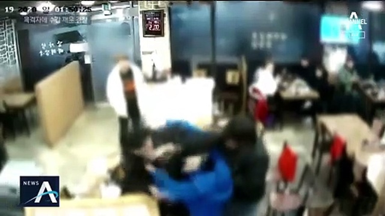 여성 목격자에 수갑 채우고 연행한 경찰…과잉대응 논란