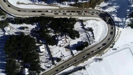 Uludağ'da kilometrelerce araç kuyruğu oluştu