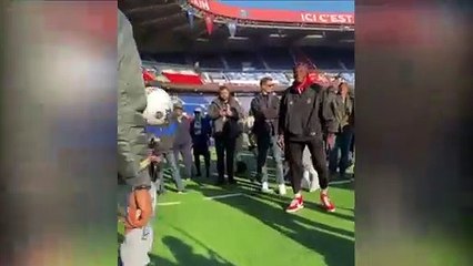 NBA - Giannis Antetokounmpo visiting the Parc des Princes