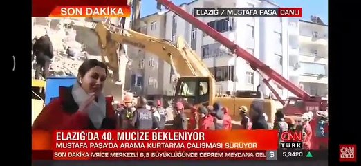 CNN Türk muhabiri Fulya Öztürk, Elazığda kurtarma çalışmalarını izlediği sırada gözyaşlarını tutamadı