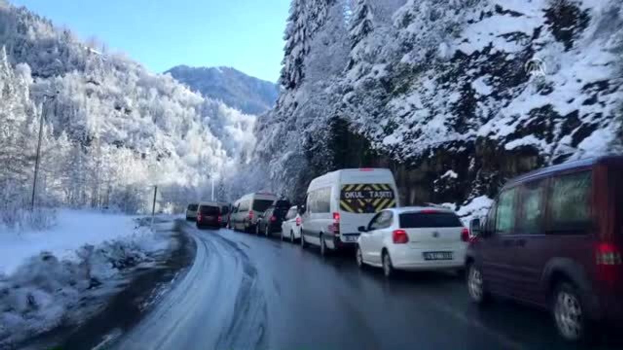 "Çamlıhemşin Ayder Kardan Adam Şenliği" başladı