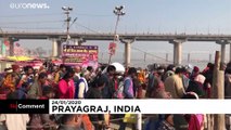 India: il Gange accoglie i fedeli