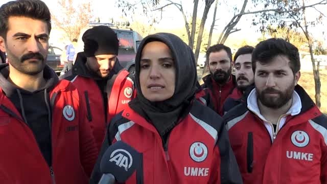 Azize Çelik ile telefonla görüşen UMKE gönüllüsü Emine Kuştepe olayı anlattı (2)
