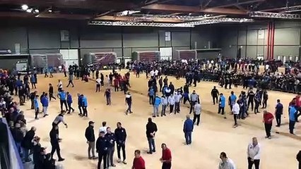 Pétanque à Martigues, on joue aussi au boulodrome couvert