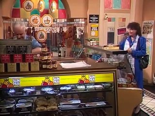 Comedy for ELT - Pronunciation Problems/best comic scene/Entertainment World