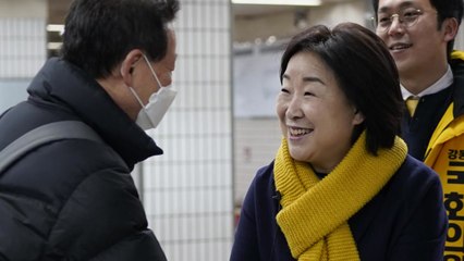 심상정, 천호역 새벽 노동자들과 새해 인사 / YTN