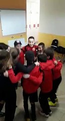 U10:6ème J: Le chant de la victoire résonne dans les vestiaires!