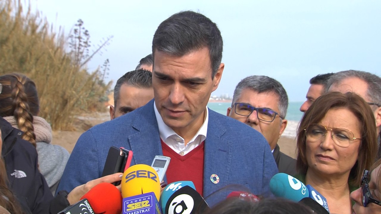 Sánchez respalda a Ábalos por "evitar una crisis diplomática"