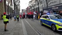Almanya'da 4 günlük bebeği ailesinden alan Gençlik Dairesi protesto edildi