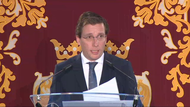 Almeida da la bienvenida a Guaidó a la casa de los madrileños