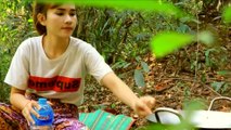 Beautiful girl Primitive Cooking | Yummy Cooking Giant Lobster In Forest Prepared | Survival Skills