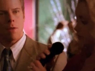 Ally McBeal S01E11 Silver Bells