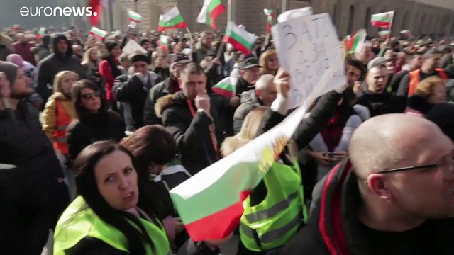 Bulgaria: Residents in Pernik protest about water shortages