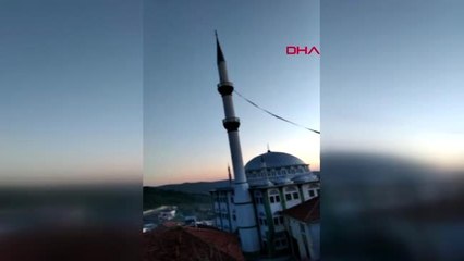 Download Video: Hasar gören cami minaresi yıkıldı