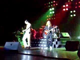 ONE NIGHT OF QUEEN LYON 2008 - Vocals / Now I'm Here