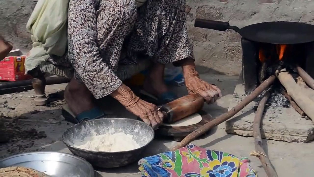 85_Years_Old_Mother_Take_care_of_her_Disabled_Son_|_World's_Greatest_Mom_||_Rahe-Insaniyat(720p)
