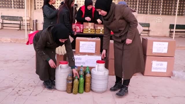 Afrinli kadınlardan Elazığ'daki deprem bölgesine yardım