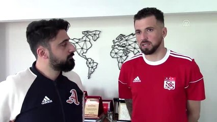Sivasspor'un yeni transferi Claudemir: "Lider olmak büyük bir başarı"