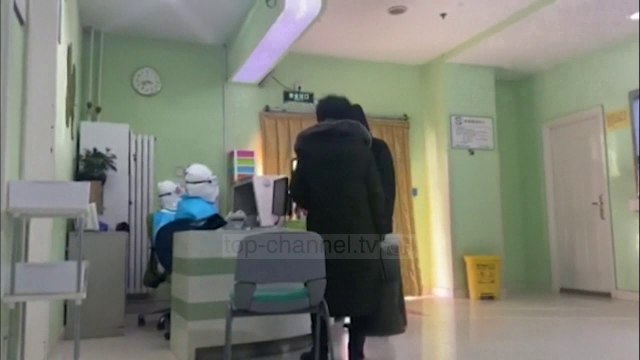 Virusi, 90 mijë të prekur në Kinë/ Infermierja: Autoritetet thonë se janë rreth 2 mijë