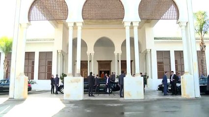 Cumhurbaşkanı Erdoğan Cezayir'de Şehitler Abidesi'ne çelenk bıraktı