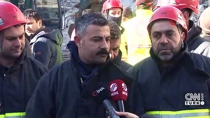 Kurtarma çalışmalarını anlatan itfaiye eri gözyaşlarını tutamadı