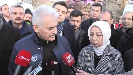 Binali Yıldırım, Doğanyol'da depremzedeleri ziyaret etti