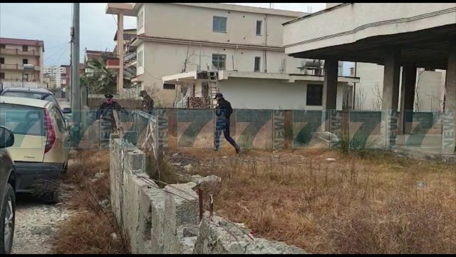 DURRES, I HIDHET TRITOL MAKINES SE POLICES - News, Lajme - Kanali 7